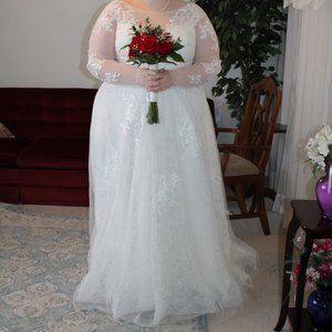 Wedding Dress (unaltered) Size 20W